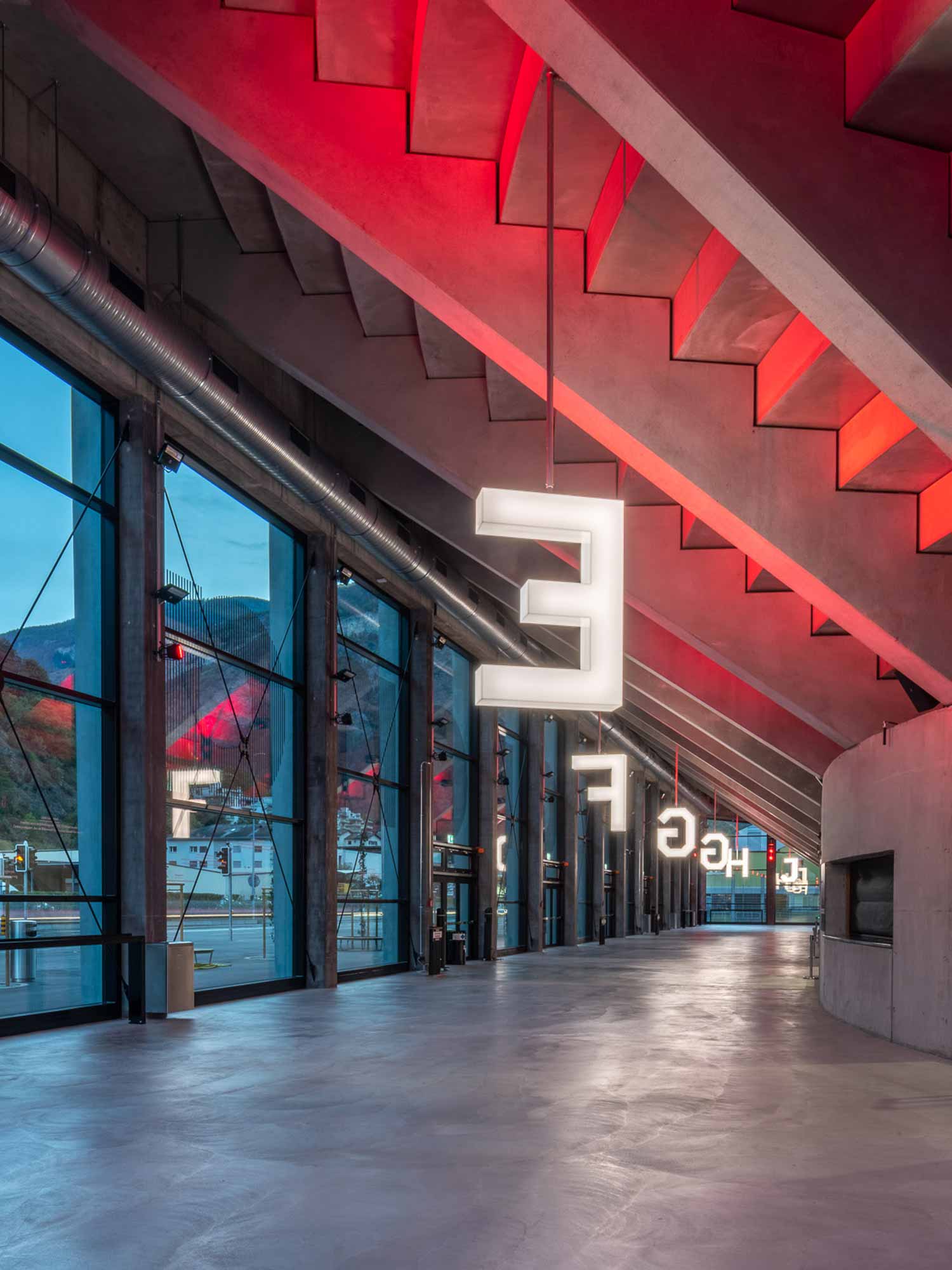 Signaletik Lonza Arena, Visp, Sektorzugang