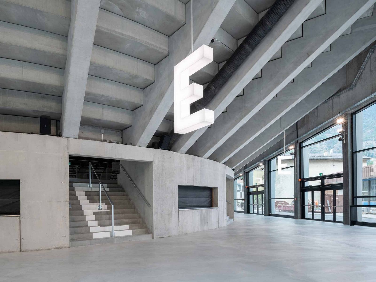 Signaletik Lonza Arena, Visp, Sektorzugang