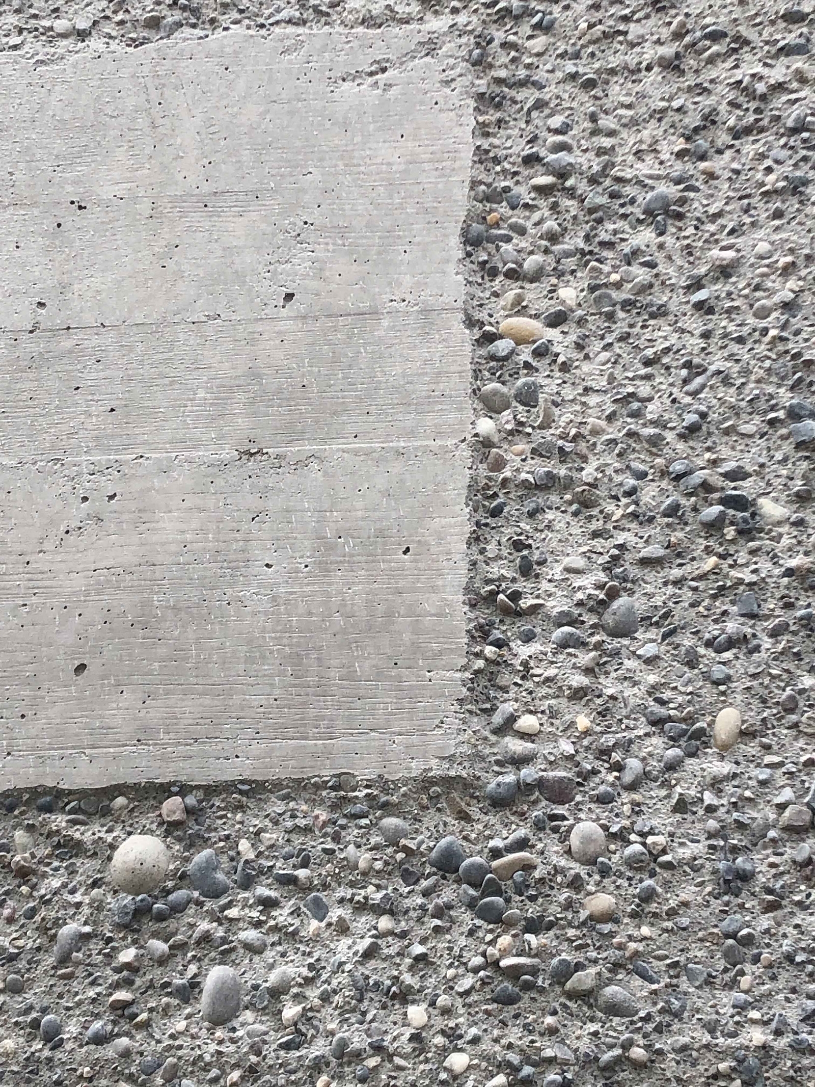 Kantonsschule Limmattal, Signaletik, Waschbeton