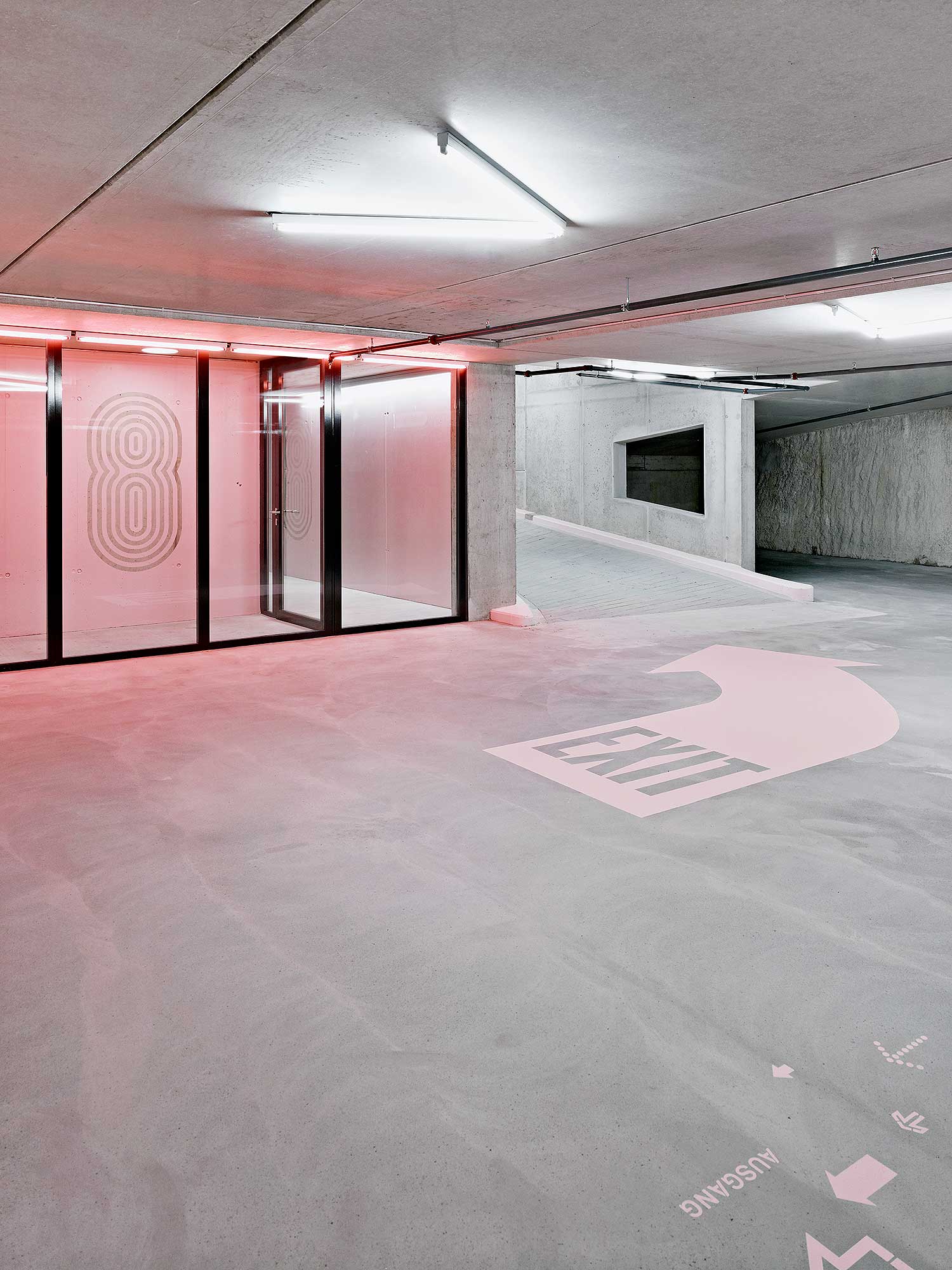 Parking „Obere Schüsspromenade“, Signaletik