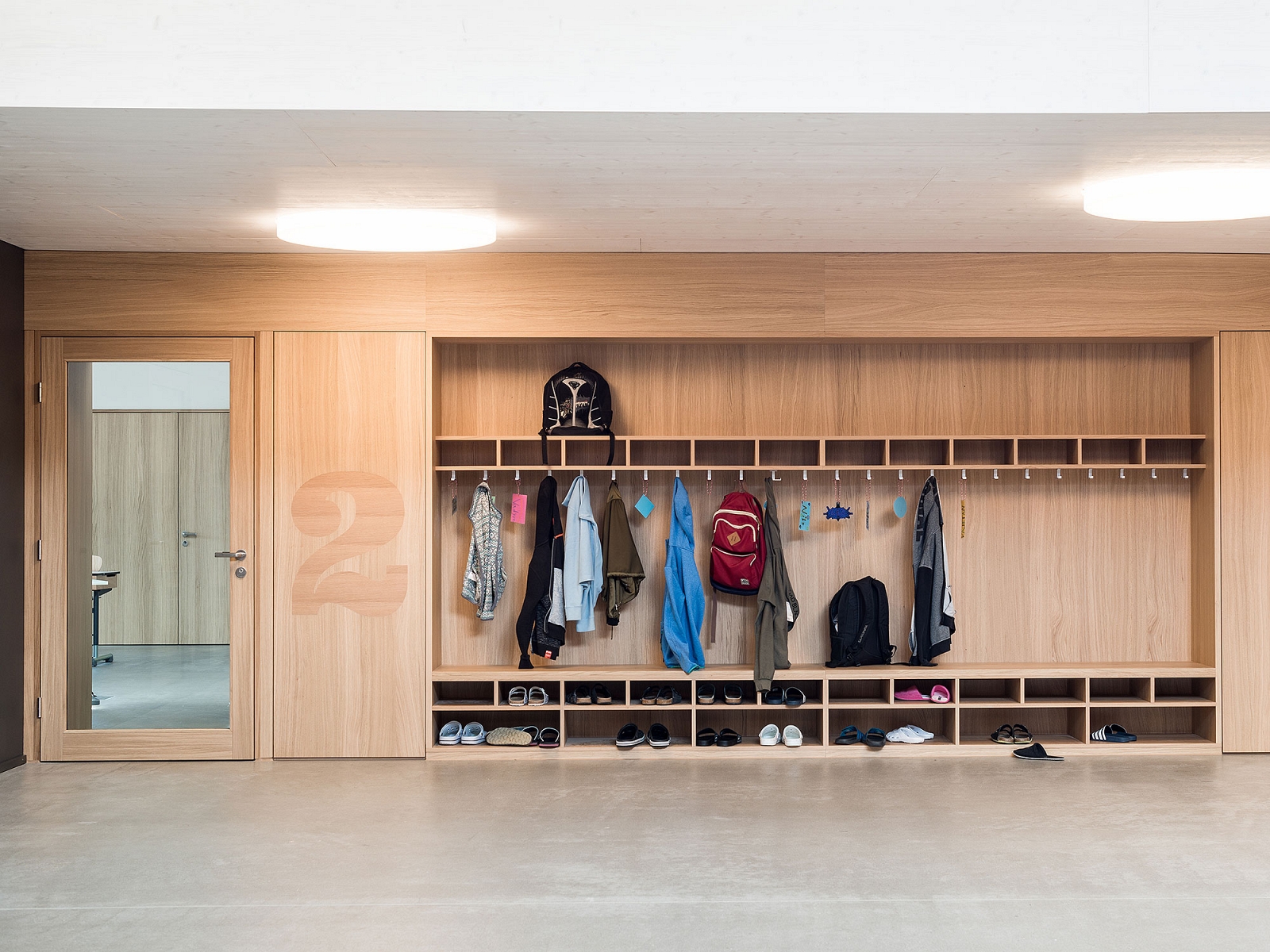 superbüro, signaletik, neue schule Port