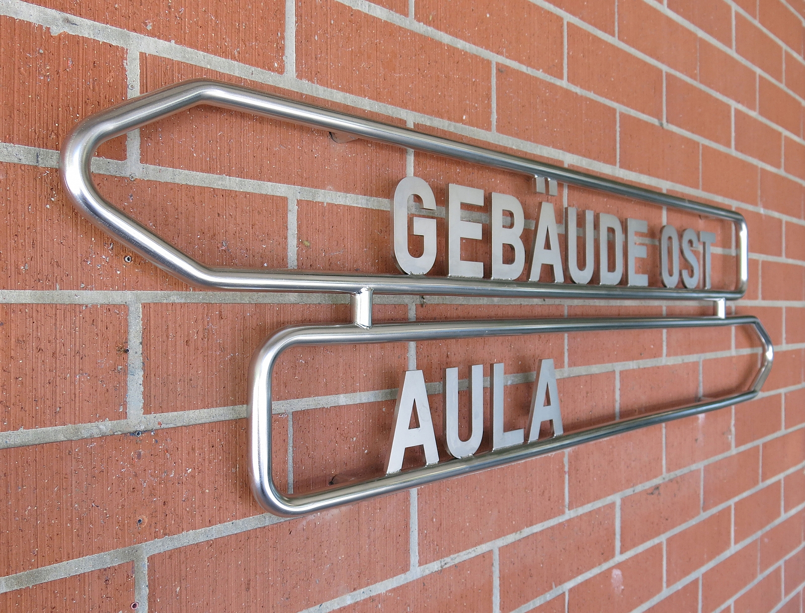 superbüro, Gymnasium Lerbermatt, signaletik
