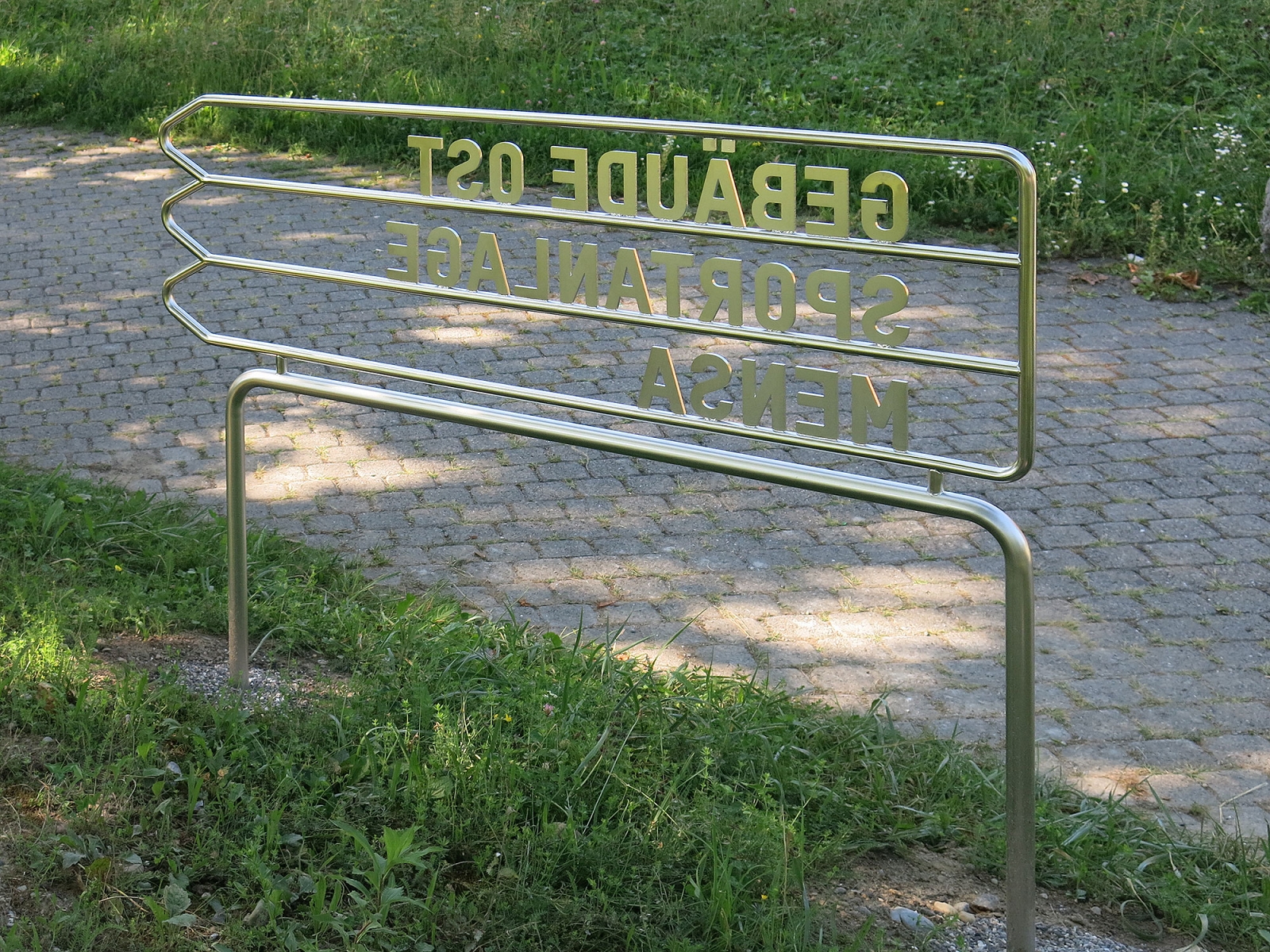 superbüro, Gymnasium Lerbermatt, signaletik