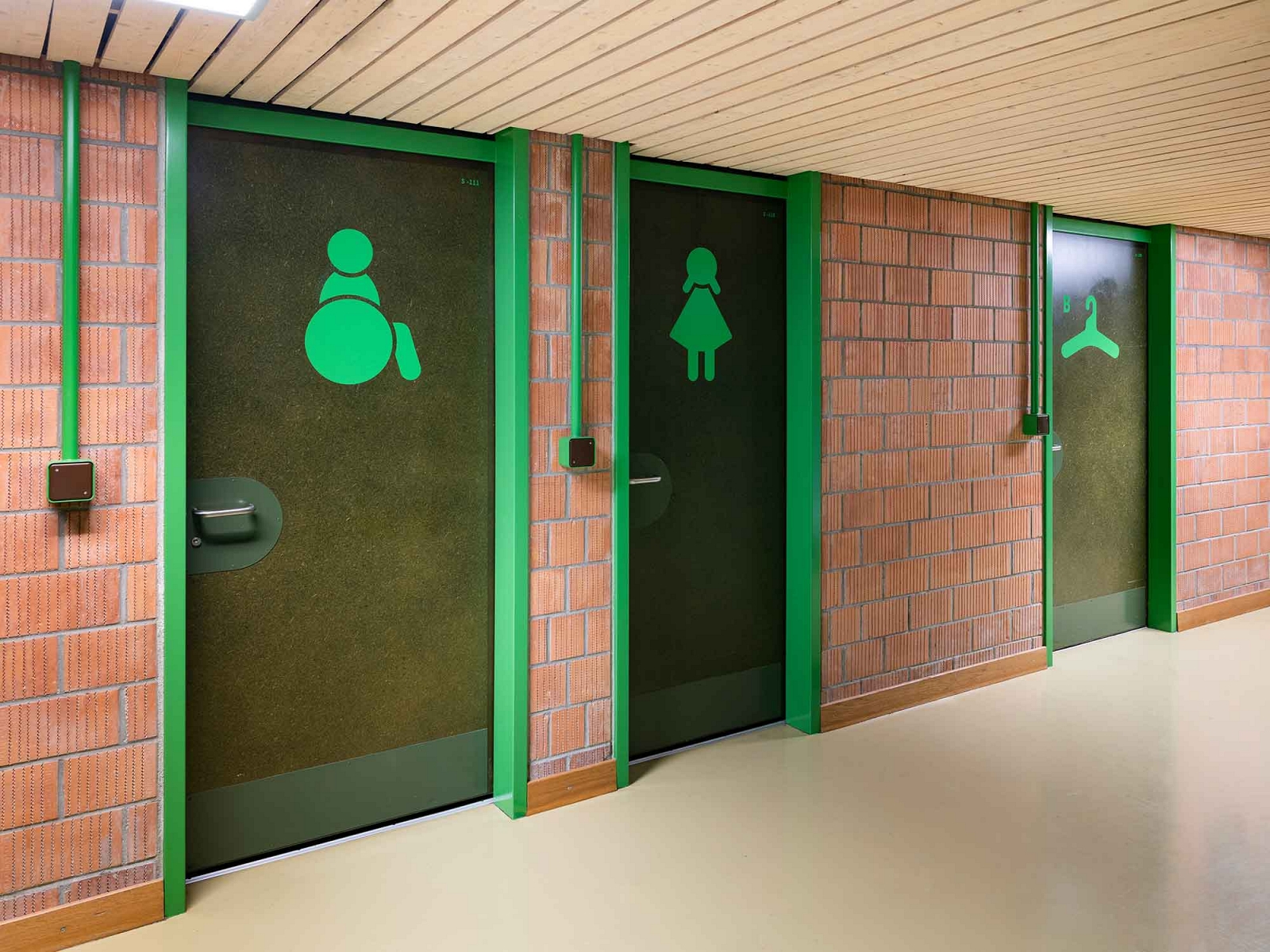 superbüro, Gymnasium Lerbermatt, signaletik