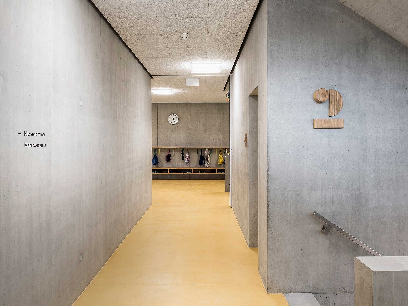 superbüro, neue volksschule Brünnen, signaletik